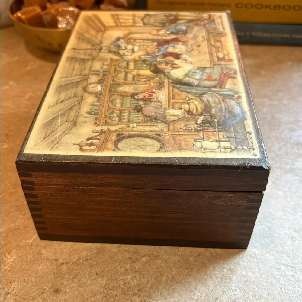 ANTON PIECK 3D Decoupage Trinket/Jewelry Box — Decorative Box Vintage